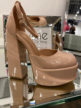 Load image into Gallery viewer, Kate Patent Platform Pump - Nude
