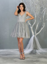 Load image into Gallery viewer, May Queen MQ1817
