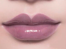 Load image into Gallery viewer, nv|me Beauty Belen Lip Gloss
