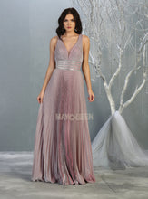 Load image into Gallery viewer, May Queen RQ7828
