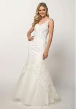 Load image into Gallery viewer, Juliet vol33 654
