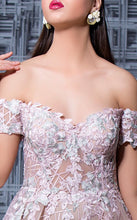 Load image into Gallery viewer, MNM Couture K3567
