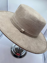 Load image into Gallery viewer, Fashion Hat
