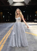 Load image into Gallery viewer, Juliet vol33 689

