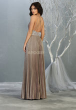 Load image into Gallery viewer, May Queen RQ7828
