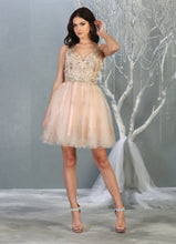 Load image into Gallery viewer, May Queen MQ1817

