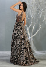Load image into Gallery viewer, May Queen RQ7842
